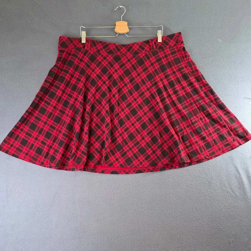 Torrid Red and Black Plaid Skater Skirt Plus Size 3 Mini Flared Tartan Check